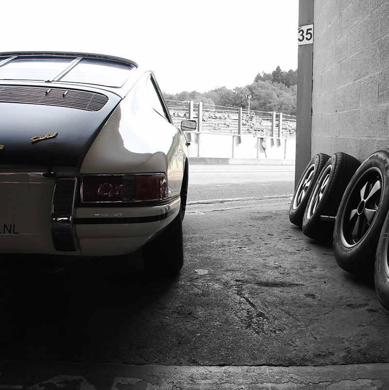 Classic 911 Porsche and Tires