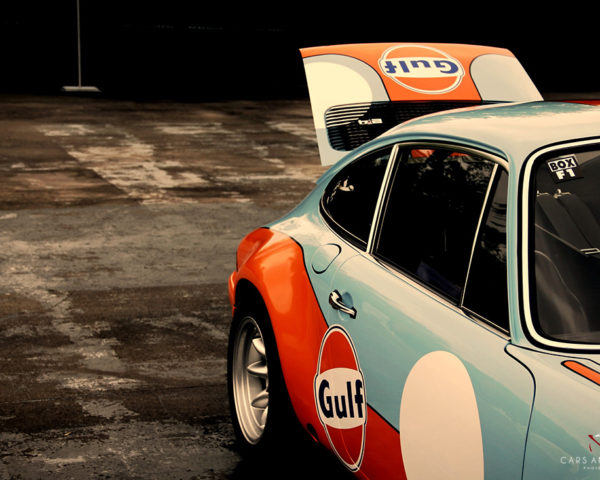 Old Porsche 901 Gulf Edition