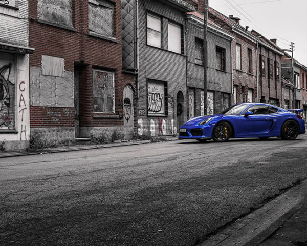 Cayman GT4 Photograph