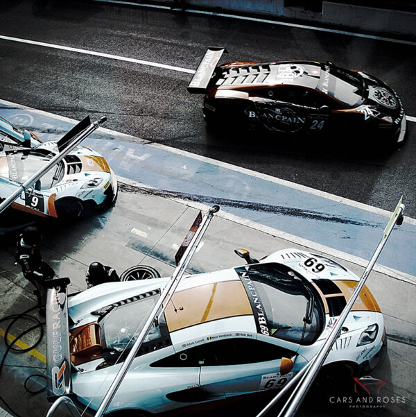 McLaren Mp4 Gulf Pit Lane at Monza