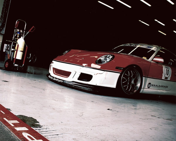 PORSCHE 911 GT3 WITH THE PIT LANE MARK. SMALL
