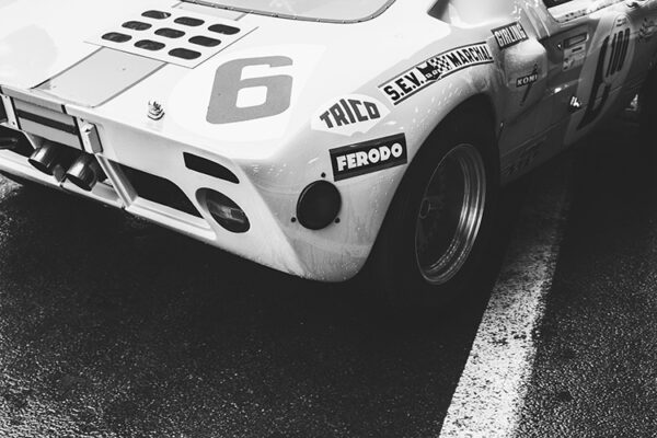 Black and White FORD GT40 Photo