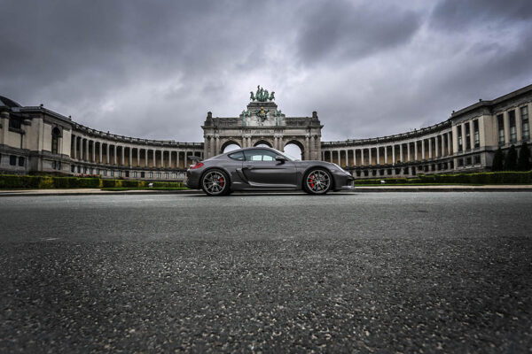 Porsche Cayman GT4 Photograph