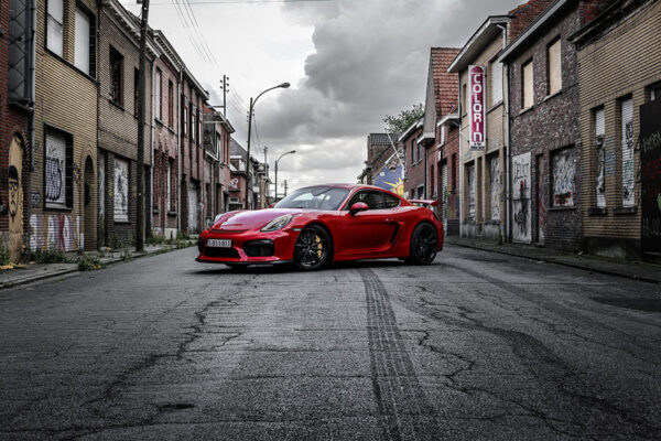 Porsche GT4 Photograph
