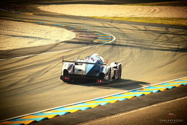 Toyota TS040 Hybrid