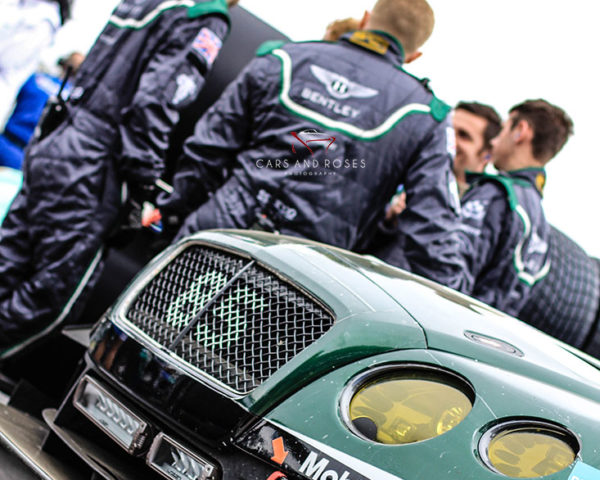 large car canvas print bentley GT3